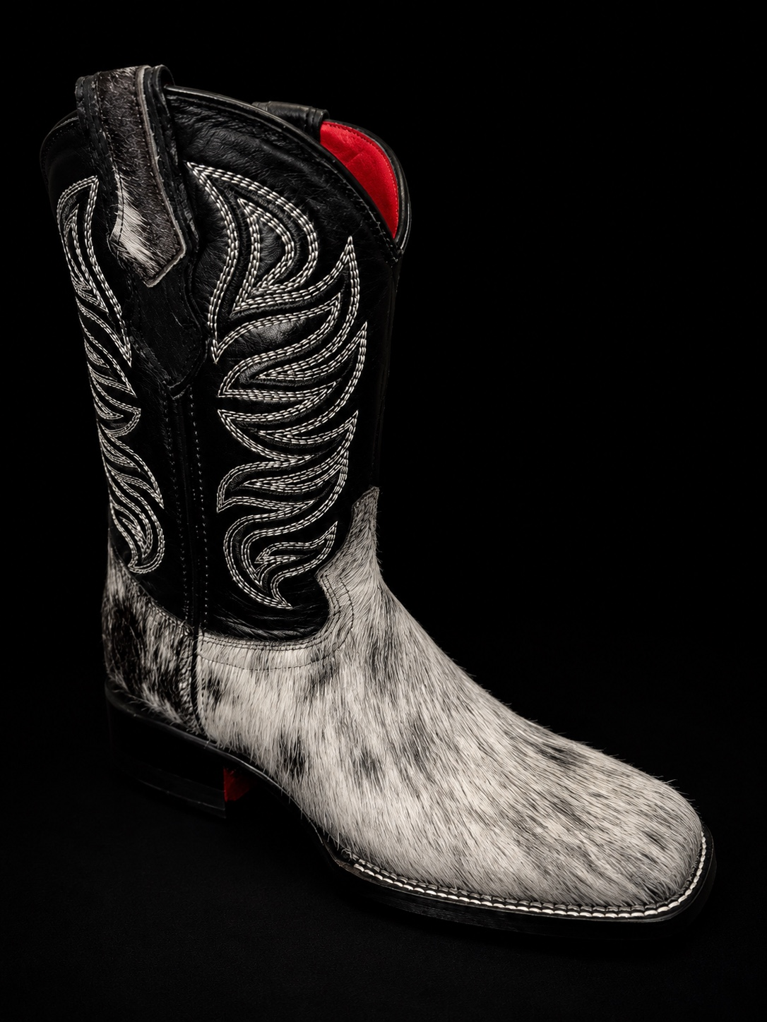 Bota Vaquera de Pelo de Vaca – Blanco y Negro